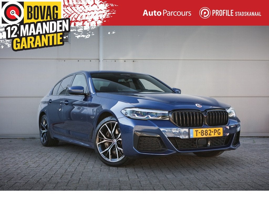BMW 5 Serie 545e M-Sport Sedan | BTW | (bj 2022, automaat), Automaat, Gebruikt, 394 pk, 2000 kg