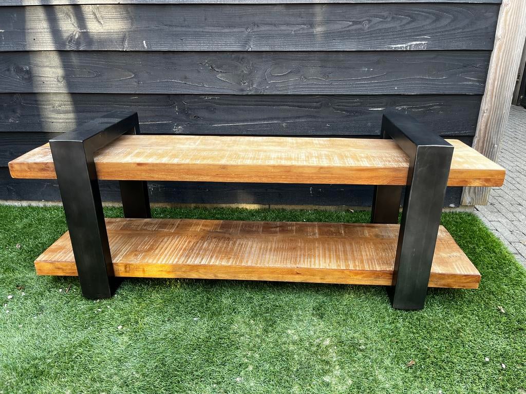 Mangohouten TV-meubel Manuel met zwart metalen frame, Ophalen, 100 tot 150 cm, Zo goed als nieuw, Minder dan 100 cm
