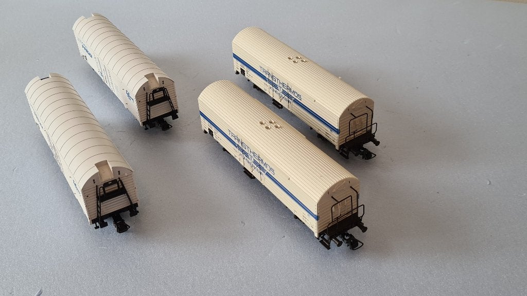 Roco 46403 (2stuks) + Roco 46442 (2 stuks) FRIGO AC-assen, Wisselstroom, Verzenden, Wagon, Zo goed als nieuw