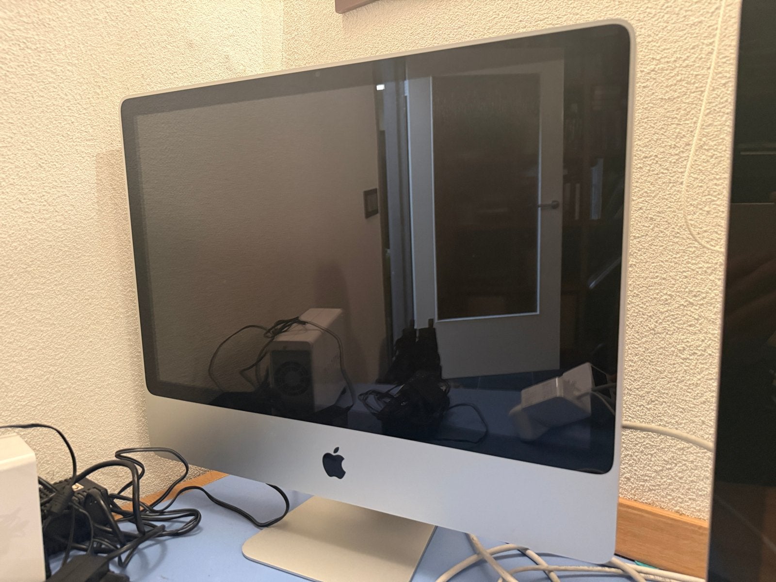 Apple iMac - iOS moet opnieuw geïnstalleerd worden, Computers en Software, Ophalen, Niet werkend, 8 GB, IMac