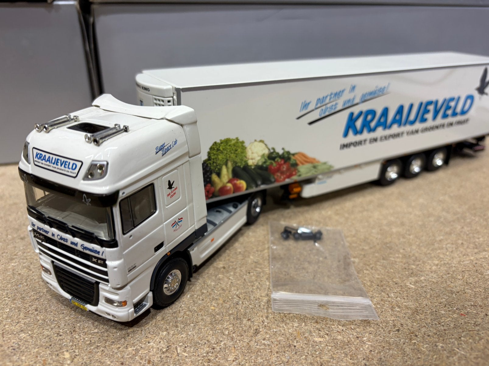 TEKNO DAF XF SUPER SPACE CAB KRAAYEVELD, Hobby en Vrije tijd, Modelauto's | 1:50, Ophalen of Verzenden, Zo goed als nieuw, Bus of Vrachtwagen