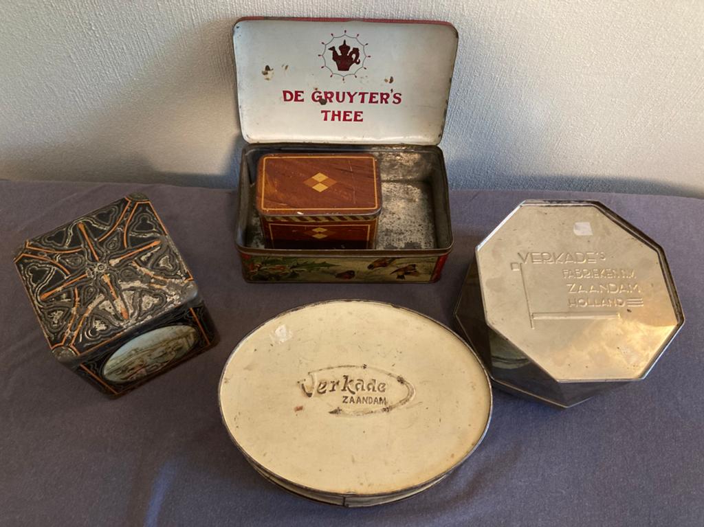 Vier oude blikken trommels, Ophalen of Verzenden, Gebruikt, Koek(jes), Verkade