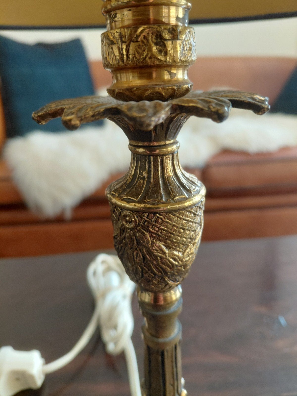 Vintage tafellamp met marmeren voet en blauwe kap, Antiek en Kunst, Ophalen of Verzenden