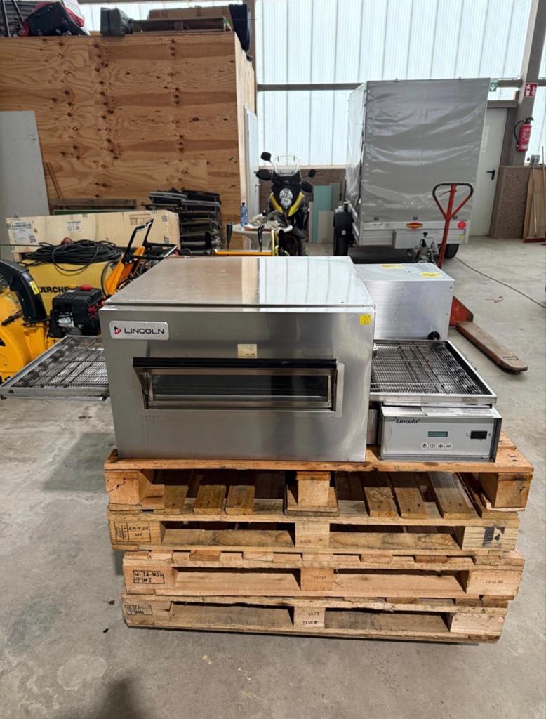 Lincoln Impinger 1100 lopende band pizza oven 45cm gas, Ophalen of Verzenden, Gebruikt, Ovens, Magnetrons en Steamers