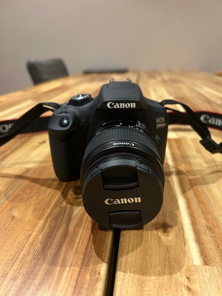 Canon EOS 2000D + Tas + 16GB Geheugenkaart, Ophalen, Spiegelreflex, Canon, Geheugenkaart