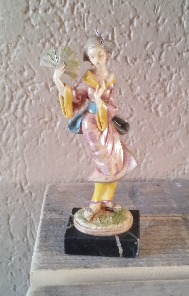 Beeld Genuine Carara Vrouw, Ophalen of Verzenden, Overige materialen, Beeld