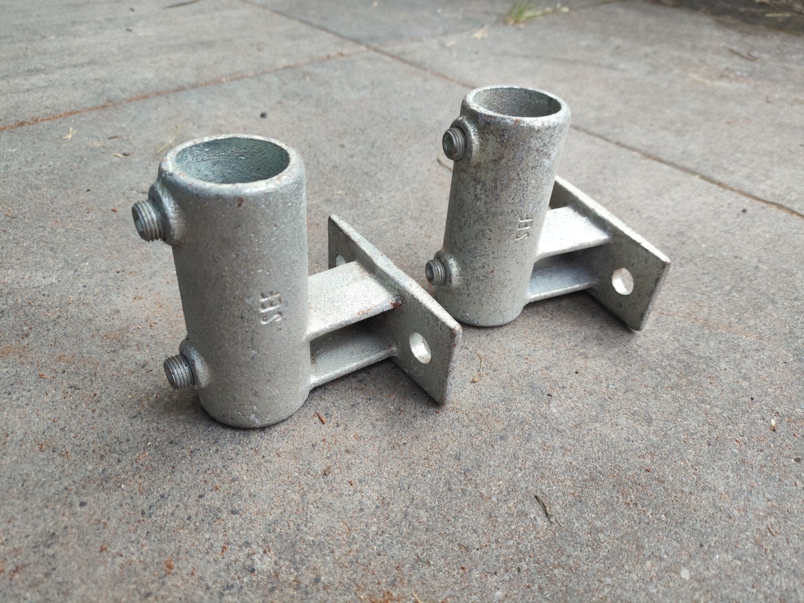 2x boeiboord-bevestiging verticaal 33, 7 mm, Ophalen of Verzenden