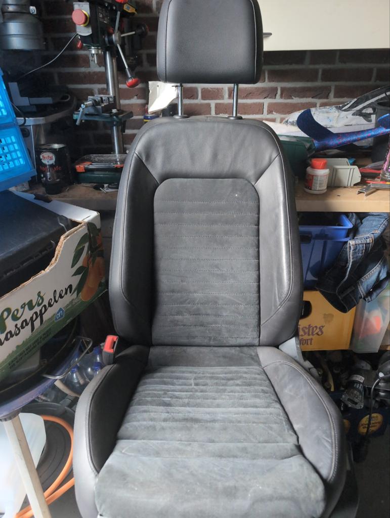 VW Passat 3G B8 ErgoComfort Bestuurdersstoel Leer/Stof, Auto-onderdelen, Interieur en Bekleding, Ophalen