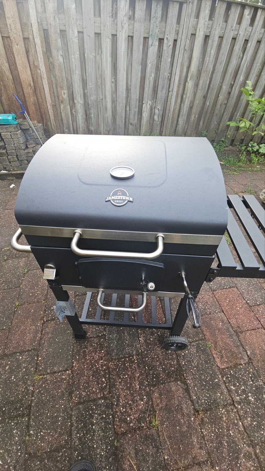 Jamestown Grill Charcoal Barbecue, Tuin en Terras, Houtskoolbarbecues, Ophalen, Zo goed als nieuw, Jamestown, Met accessoires