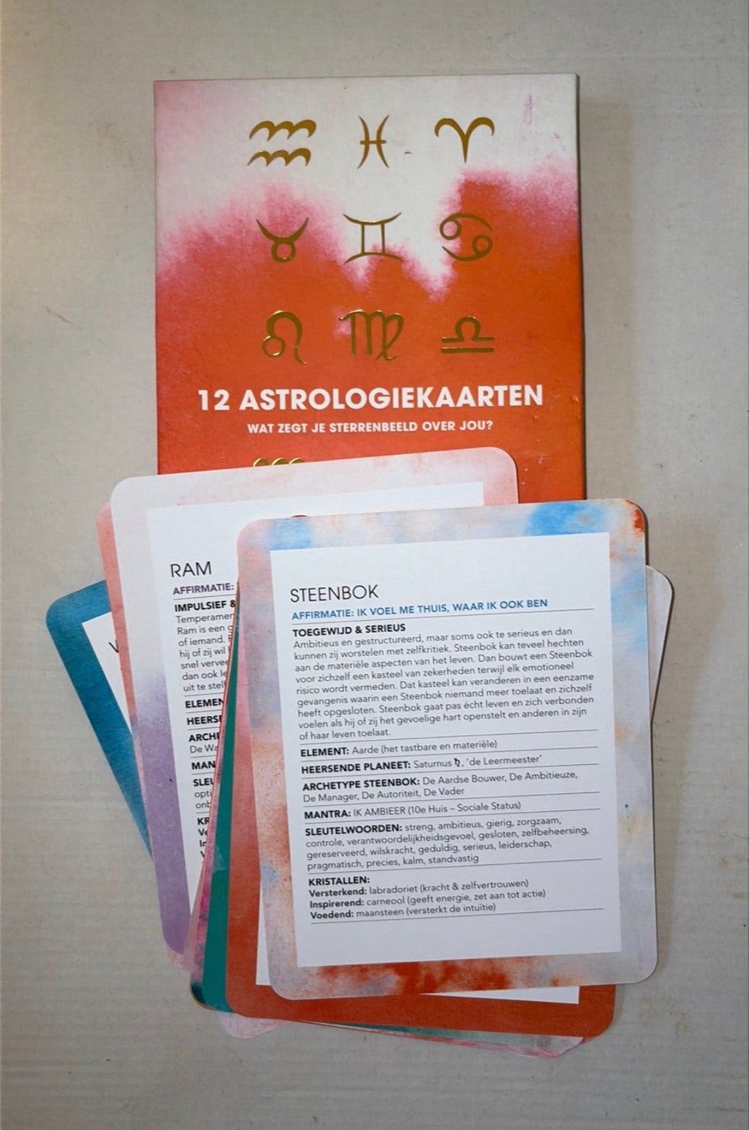 12 Astrologiekaarten: Wat zegt je sterrenbeeld over jou?, Boeken, Ophalen of Verzenden, Nieuw, Astrologie, Achtergrond en Informatie
