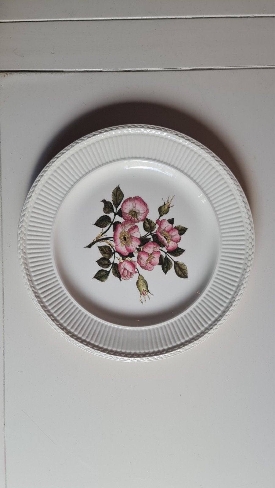 Groot Wedgwood Briar Rose bord, Ophalen