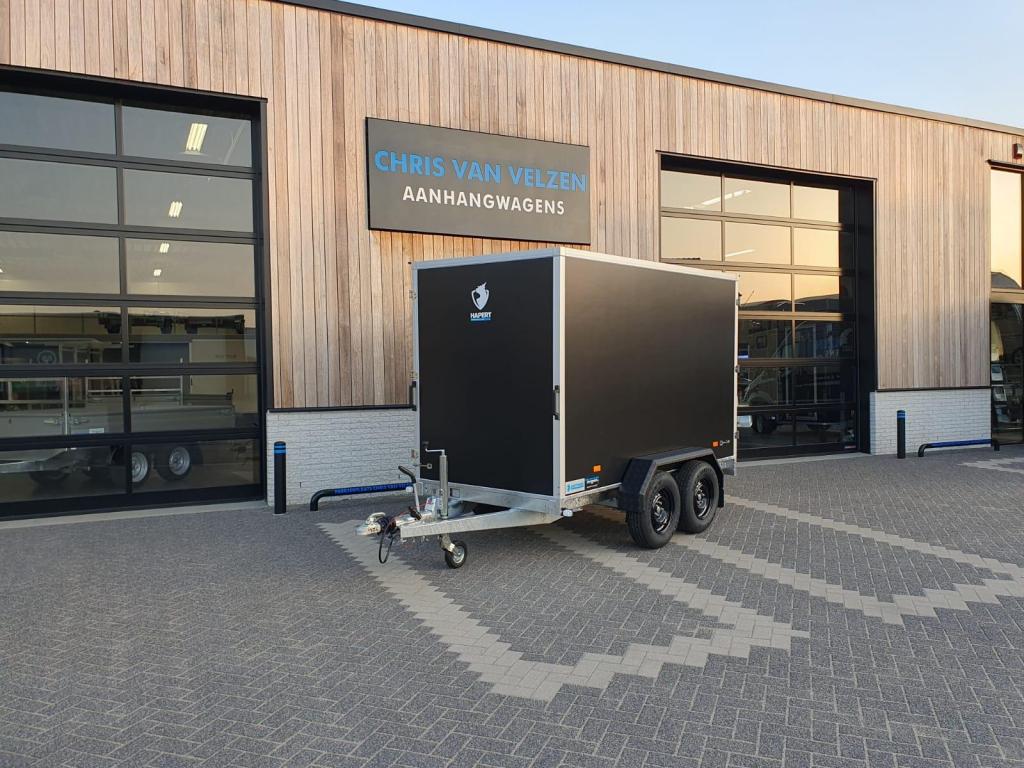 Hapert Sapphire L-2 gesloten bakwagen black edition, Nieuw