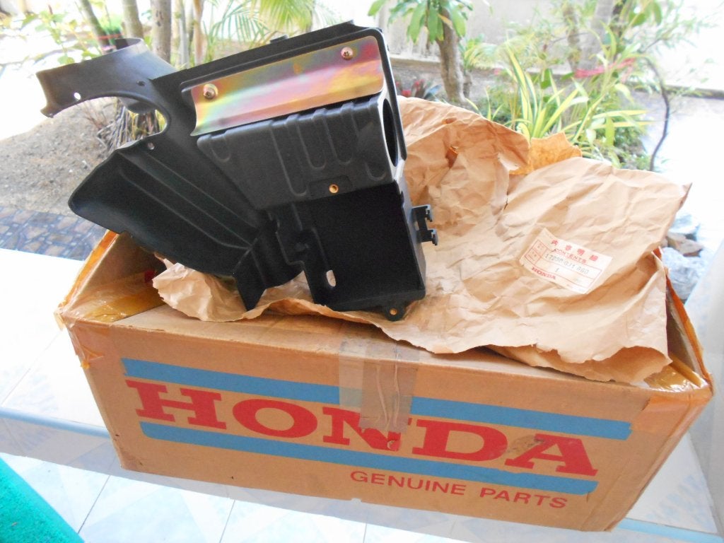 Honda Originele Plaat Lucht Reiniger MTX125R - MTX200R/MD07, Verzenden