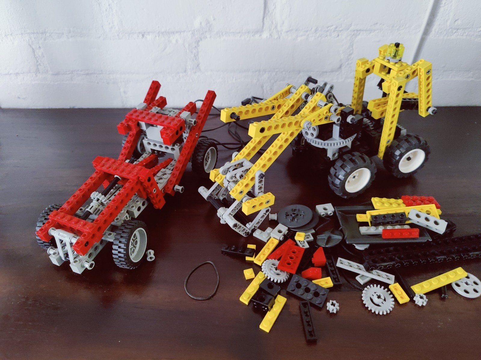 lego Technics 8040 en 8064 2 sets zie foto's, Kinderen en Baby's, Speelgoed | Duplo en Lego, Gebruikt, Lego, Overige typen, Ophalen of Verzenden