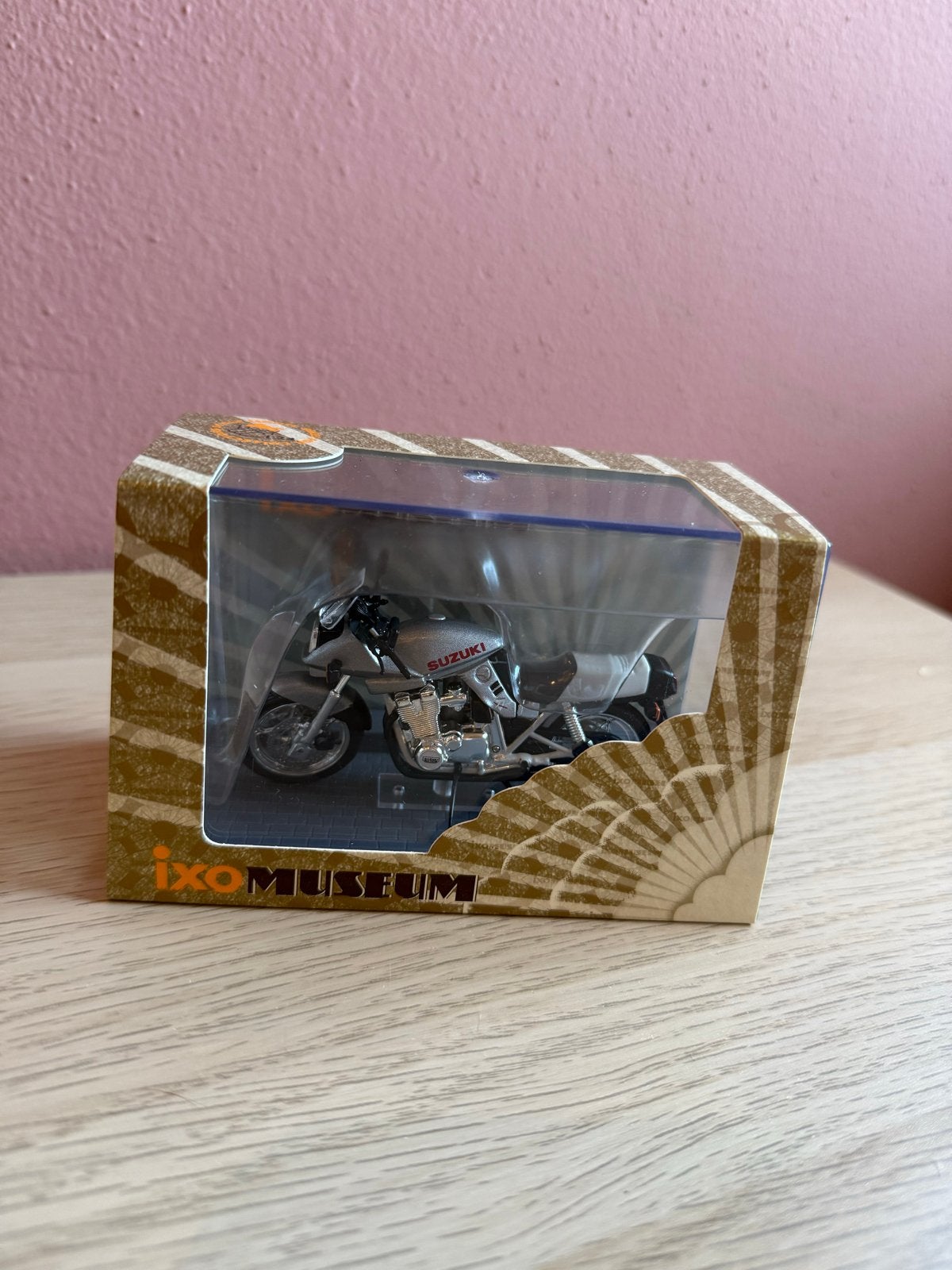 Suzuki Katana 1982 schaalmodel, Ophalen of Verzenden, Nieuw, Overige typen, Overige merken