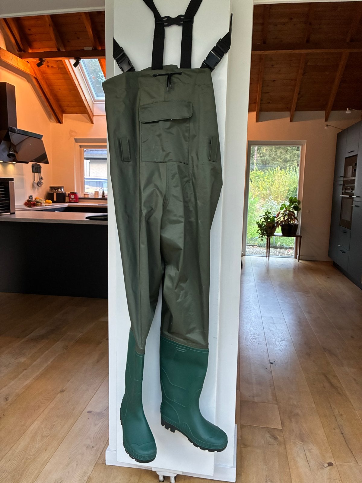 Groene waadpak met laarzen - Ideaal voor vissen. Maat 43, Ophalen of Verzenden, Zo goed als nieuw, Kleding