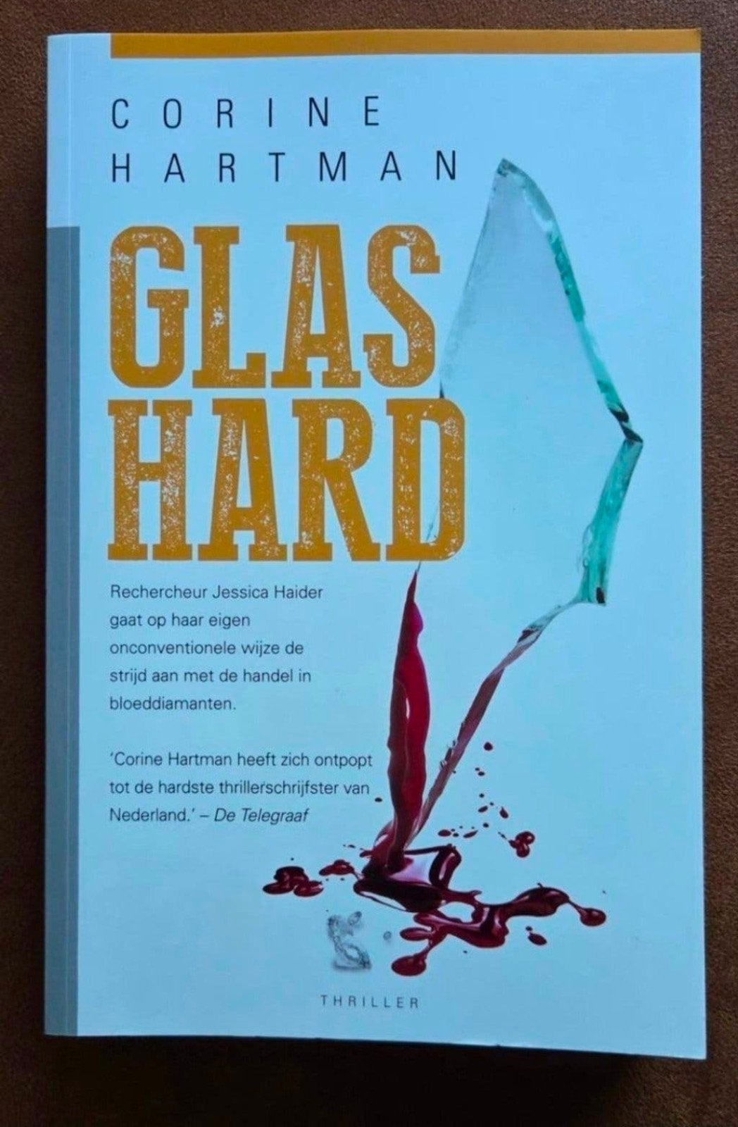 Corine Hartman  - Glashard, Ophalen of Verzenden, Gelezen, Corine Hartman