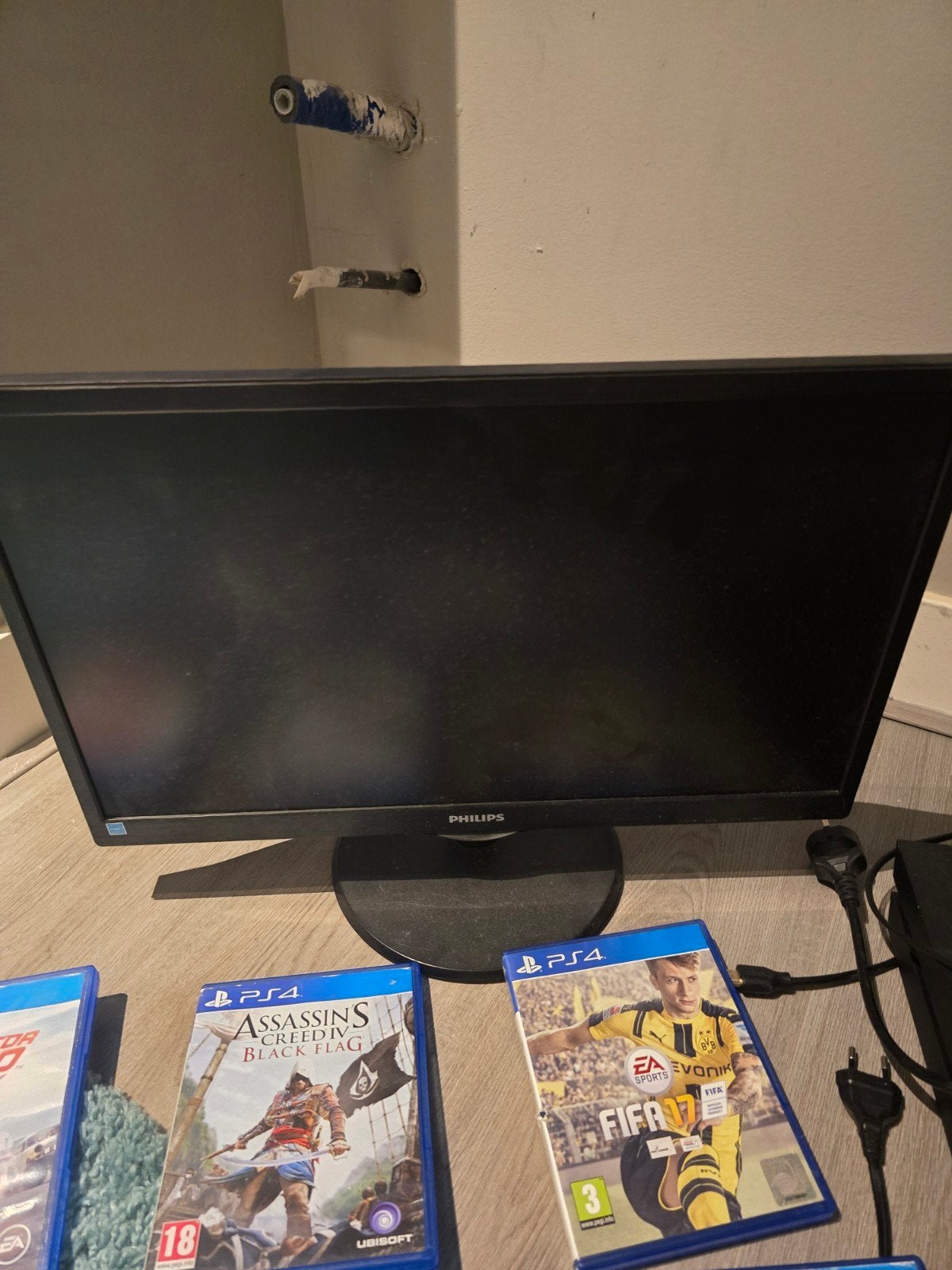 ps4 1tb 8 games 2 controllers 1 monitor, Spelcomputers en Games, Met games, Met 2 controllers, Ophalen of Verzenden, Zo goed als nieuw