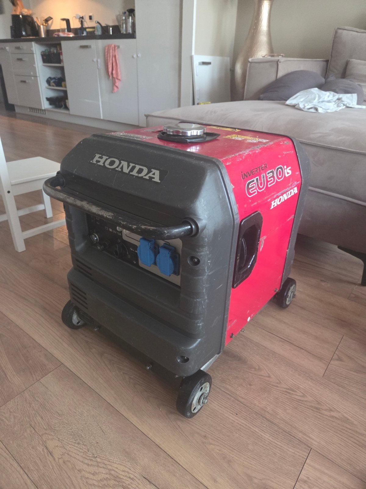 Honda EU30is Inverter Aggregaat - Gebruikt, Doe-het-zelf en Verbouw, Aggregaten, Ophalen, Gebruikt, Benzine, Geluidgedempt