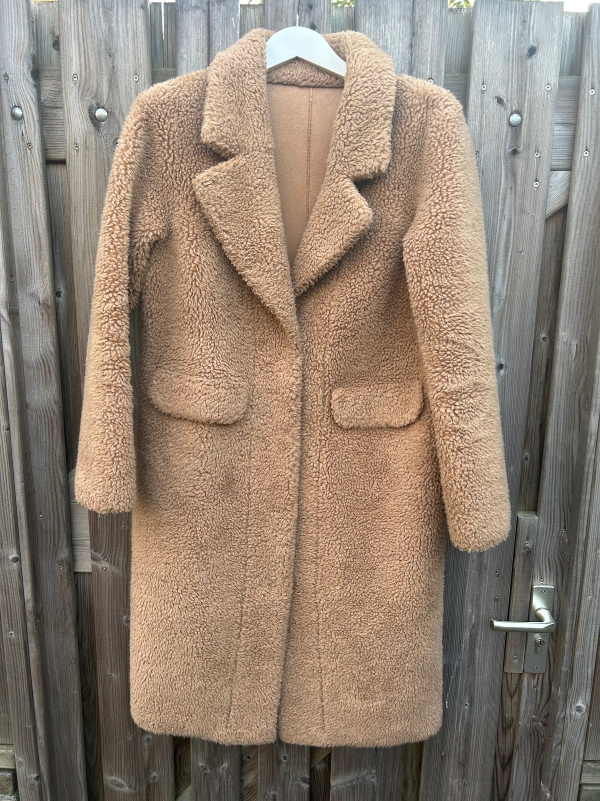 Mooie teddy jas in camelkleur, Ophalen of Verzenden, Zo goed als nieuw, Maat 38/40 (M), Bruin
