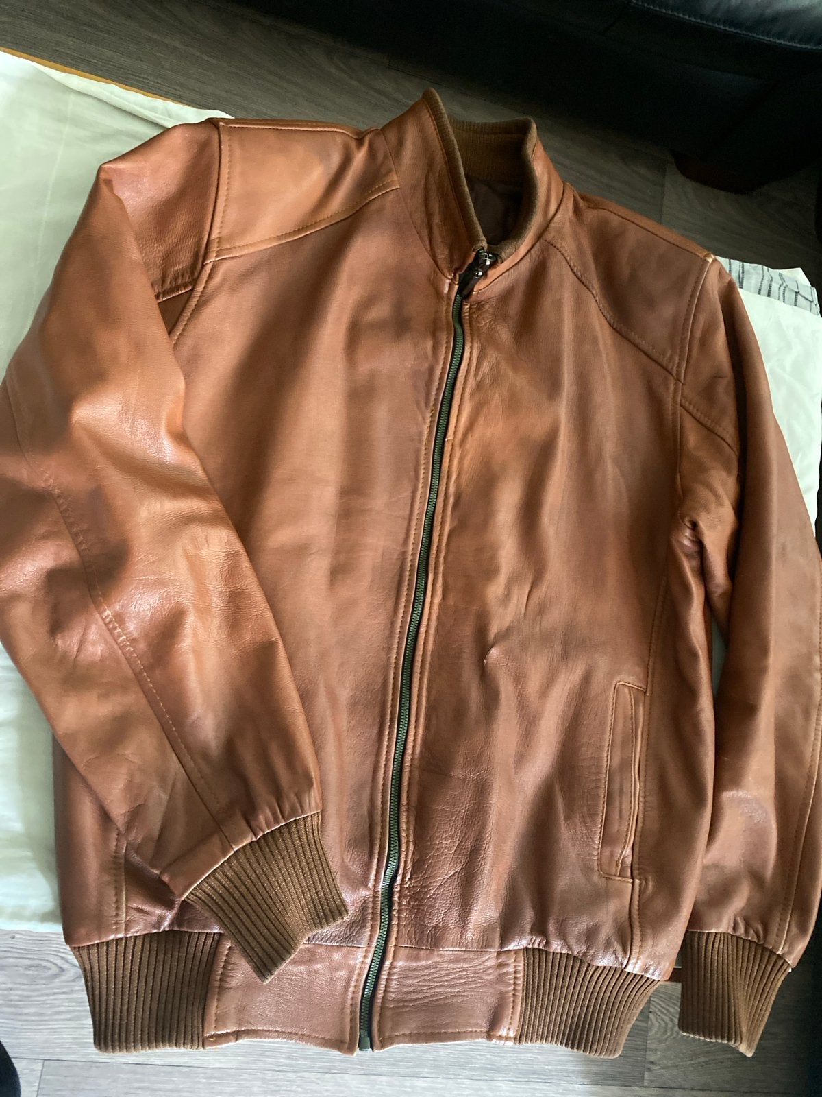 Bruine leren jas met opstaande kraag en geribde manchetten, Ophalen, Gedragen, Maat 46/48 (XL) of groter, Bruin