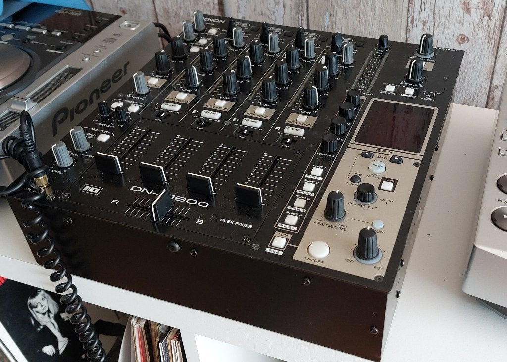 Denon dnx 1600 Mengpaneel, Muziek en Instrumenten, Mengpanelen, Ophalen of Verzenden, Gebruikt