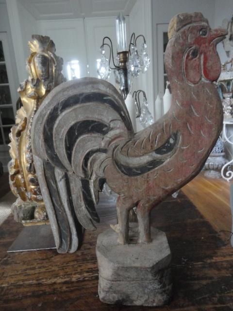prachtige antieke HOUTEN HAAN / KIP op SOKKEL, 50 cm, Ophalen of Verzenden