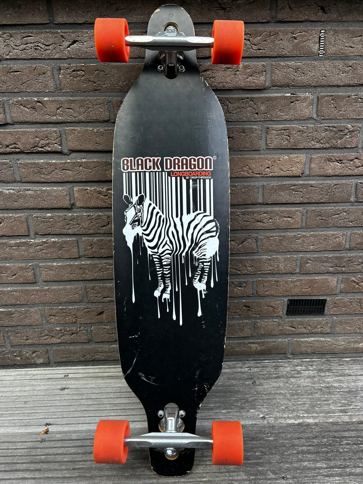 Black Dragon Longboard Zebra – 36 inch, Sport en Fitness, Ophalen, Zo goed als nieuw, Longboard