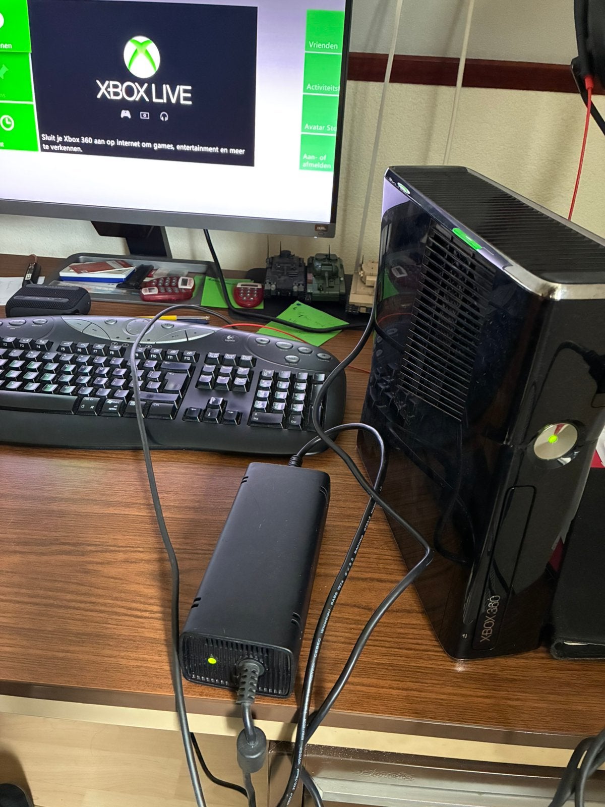 Xbox 360 console, Spelcomputers en Games, Spelcomputers | Xbox 360, Ophalen of Verzenden, Gebruikt, Zonder controller