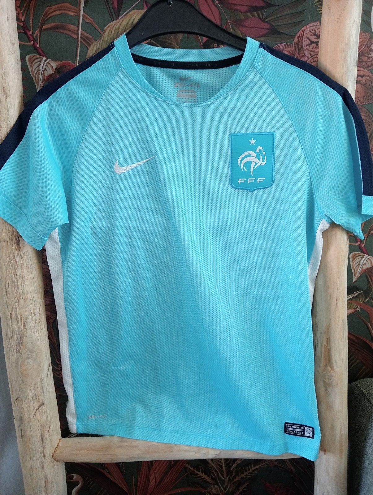 Frankrijk FFF Federation Française Football trainings shirt, Sport en Fitness, Voetbal, Maat L, Ophalen of Verzenden, Zo goed als nieuw