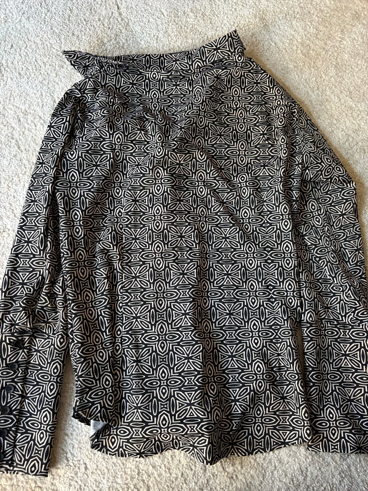 Y-conic blouse met patroon en knoopjes op de mouw - Maat M, Ophalen, Zo goed als nieuw, Maat 38/40 (M), Zwart