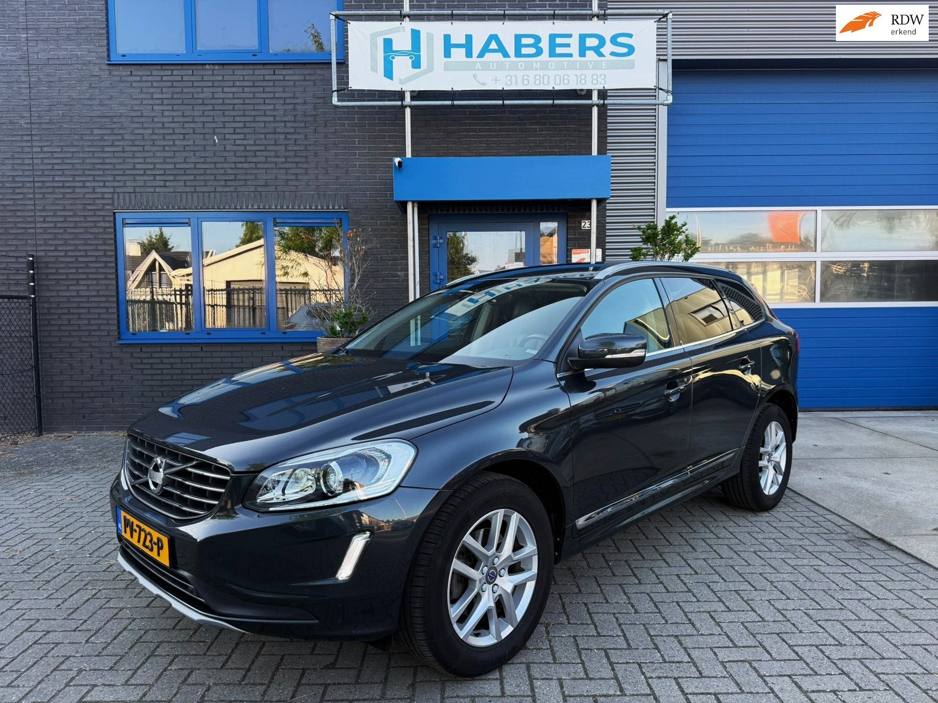 Volvo XC60 2.0 D4 FWD Polar+ 190PK|Face Lift|Navi|Cruise|Xen, Leder, Bedrijf, SUV of Terreinwagen, 750 kg