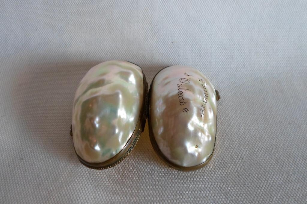 Rozenkrans Doosje Parelmoer Schelp, Antiek en Kunst, Ophalen of Verzenden