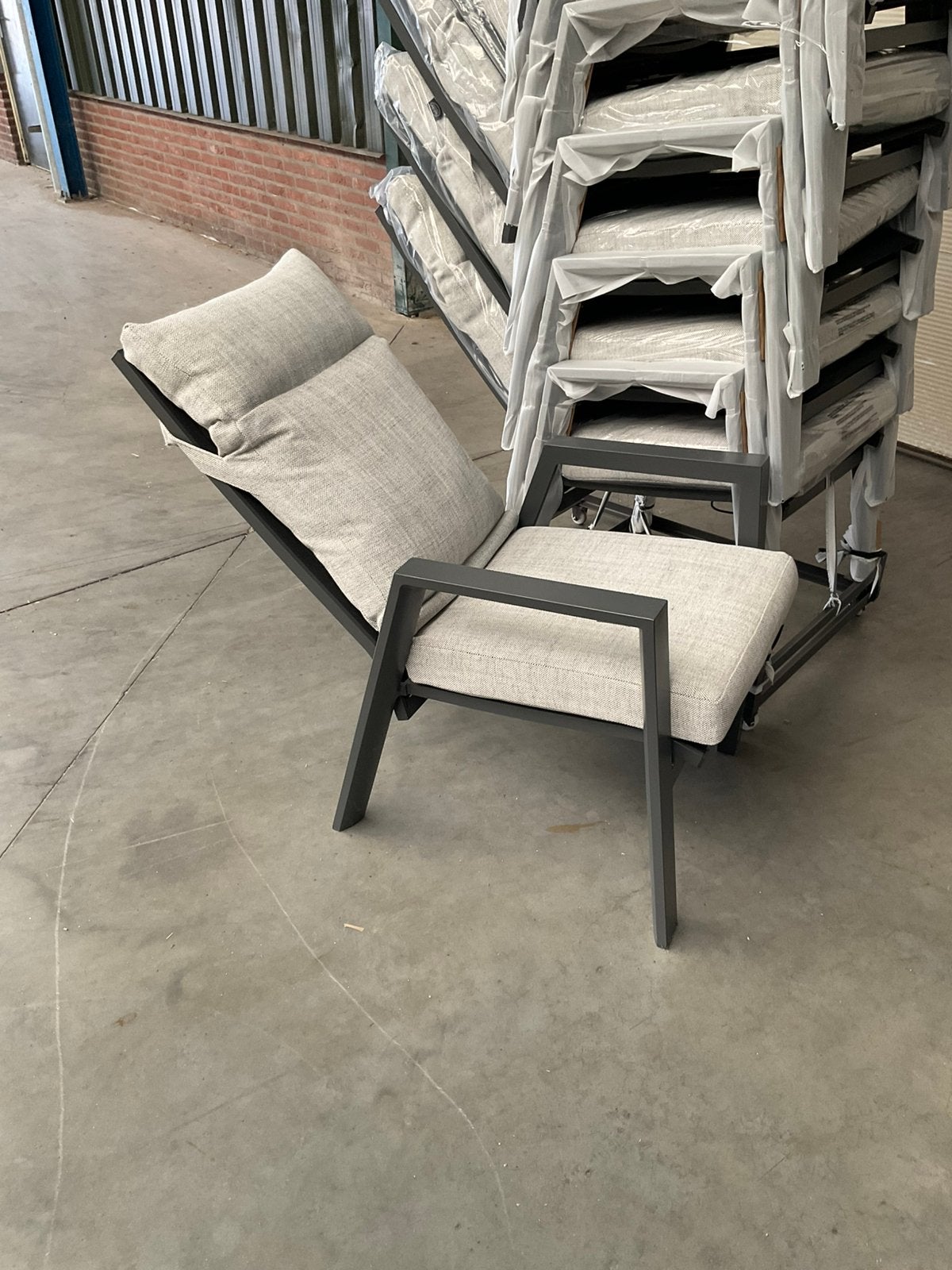 6 nieuwe traploos verstelbare dining stoelen, Ophalen, Zo goed als nieuw, Aluminium, Verstelbaar