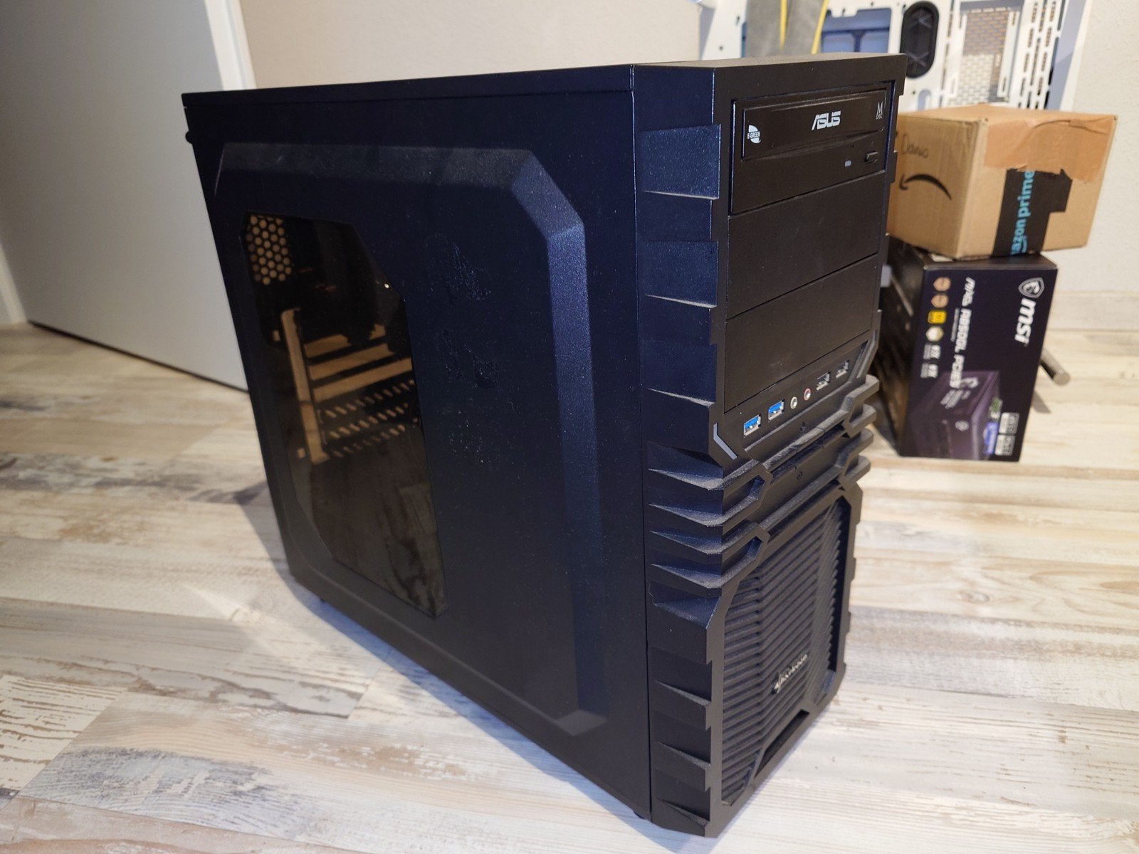 PC met poep onderdelen, Computers en Software, Ophalen, Nada, Niet werkend, Zit er in volgens mij