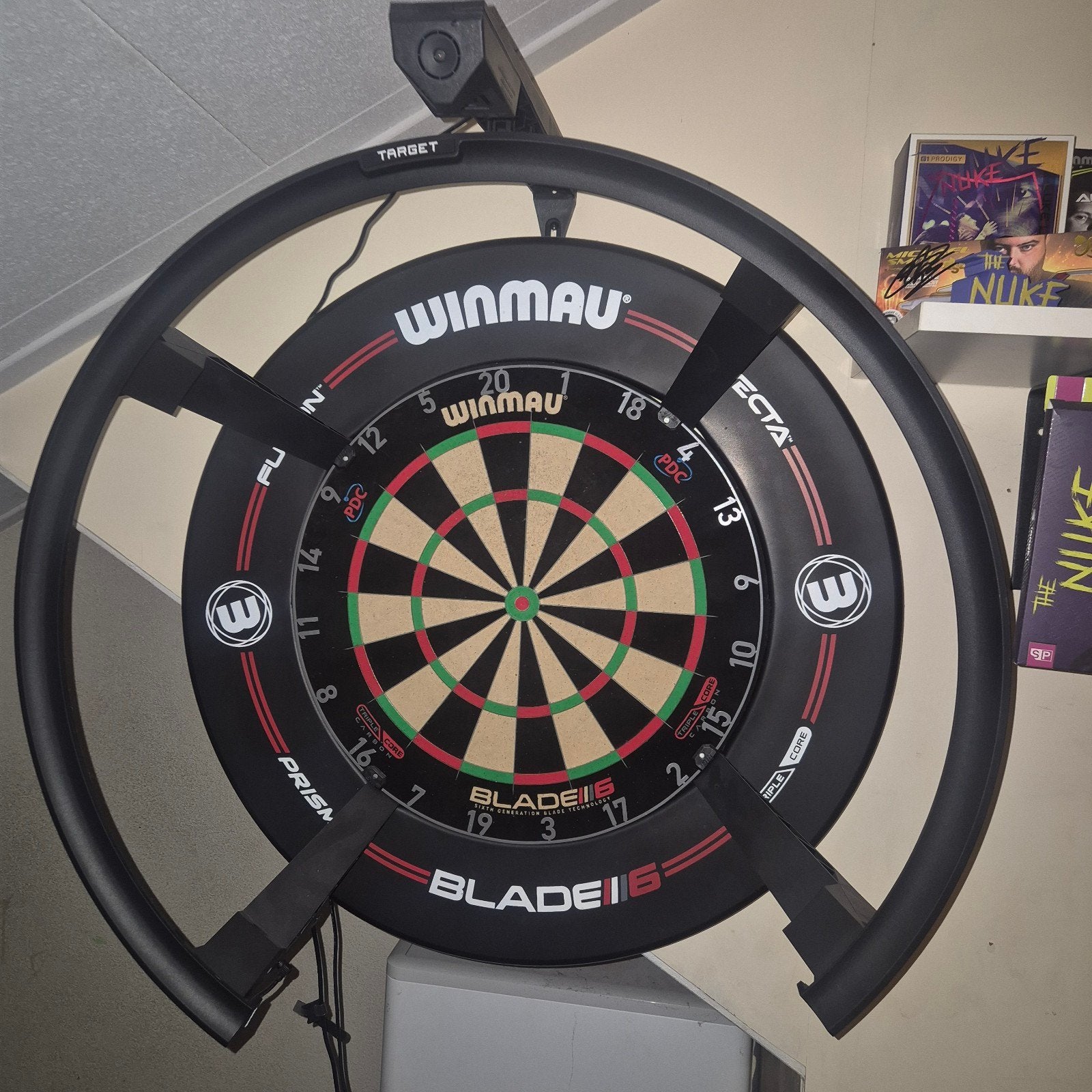 Nette dart set, Sport en Fitness, Darts, Ophalen, Zo goed als nieuw, Pijlen
