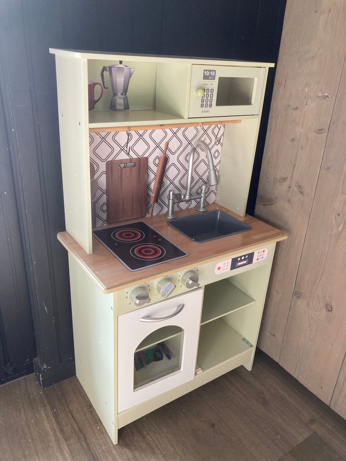 Leuk lichtgroen keukentje, Ophalen, Gebruikt, Hout, Speelkeuken