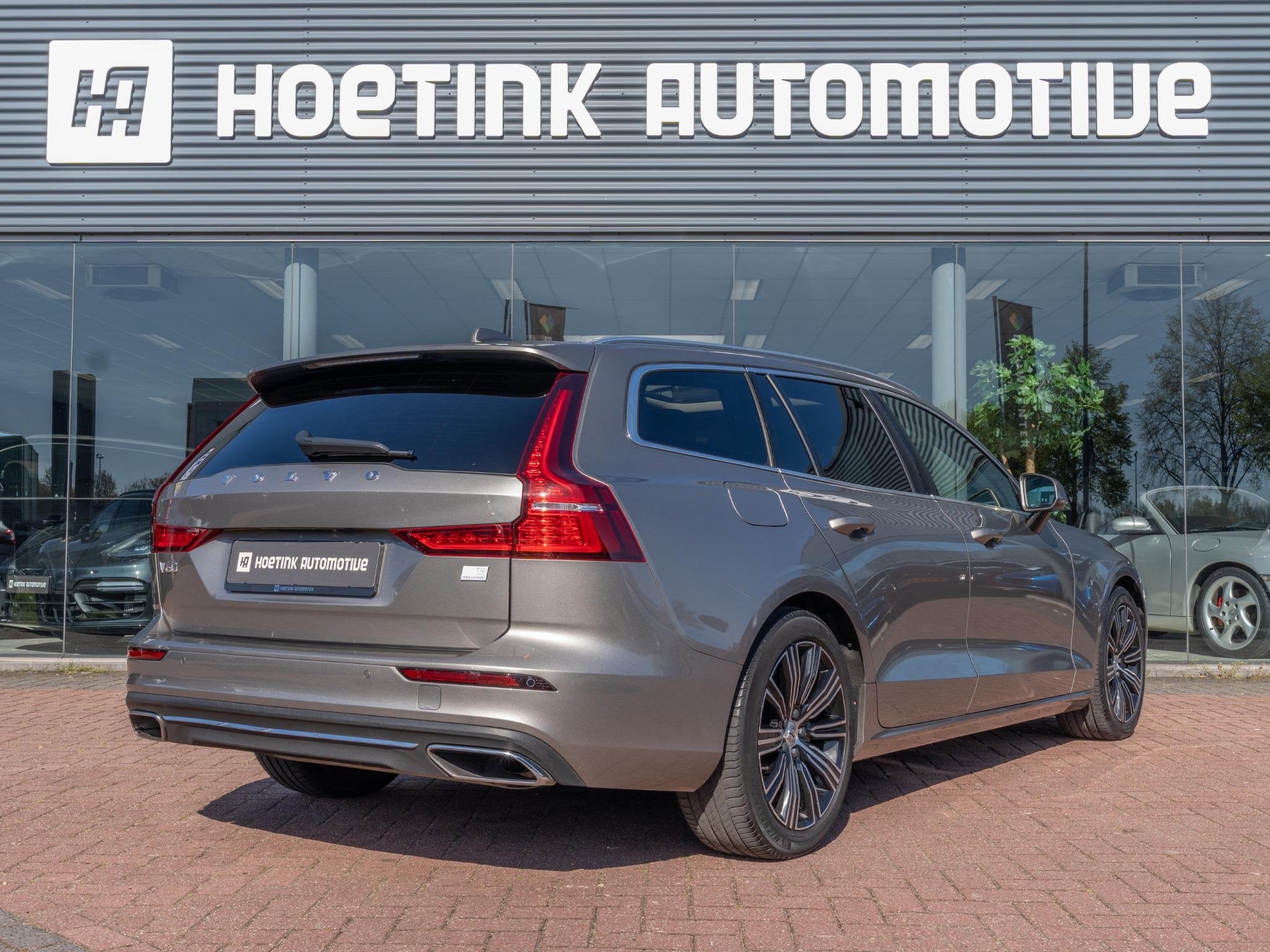 Volvo V60 2.0 T8 Recharge AWD Inscription | Elc trekhaak | V, Auto's, Volvo, Gebruikt, Euro 6, 4 cilinders, Automatische klimaatregeling