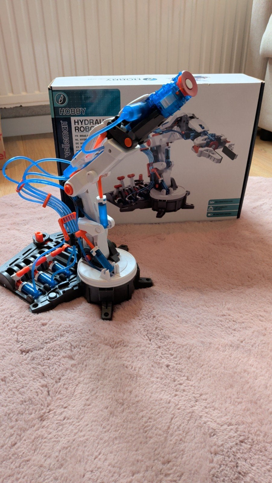 Velleman KSR12 Hydraulische Robotarm - Bouwpakket, Ophalen of Verzenden, Zo goed als nieuw, Bouwen