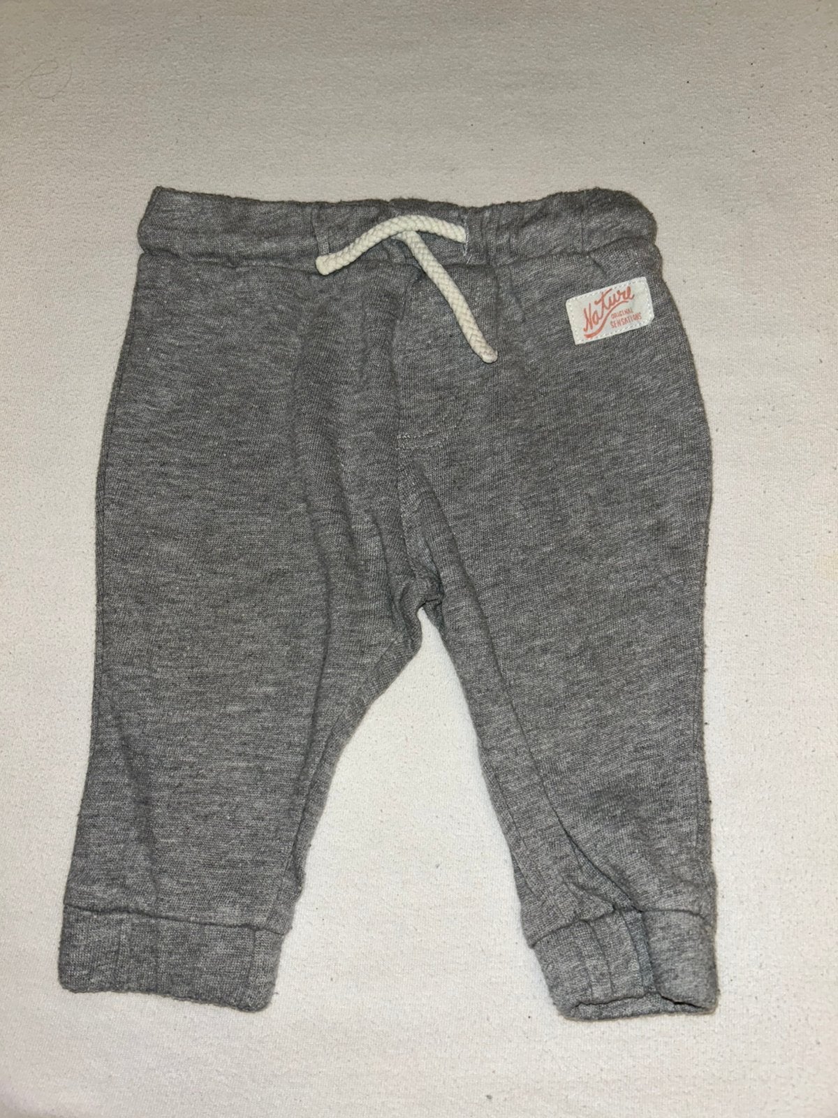 Grijze babybroek, maat 3-6 maanden - maat 62, Kinderen en Baby's, Ophalen of Verzenden, Zo goed als nieuw, Jongetje of Meisje