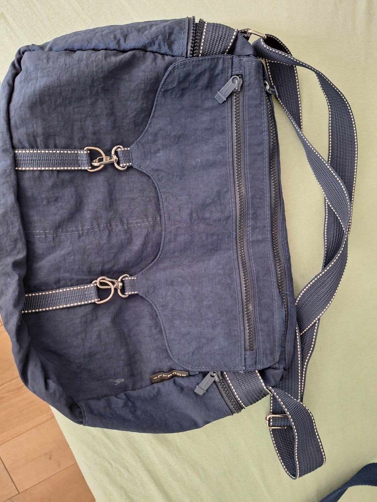 Donkerblauwe tas met kleine beschadigingen, Ophalen of Verzenden