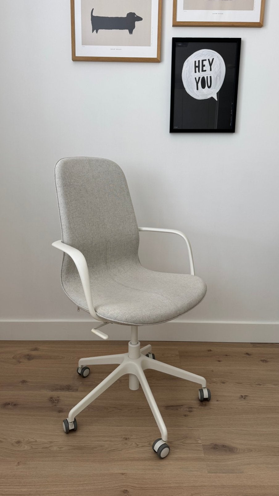 IKEA LÅNGFJÄLL bureaustoel beige/wit met armleuningen, Huis en Inrichting, Ophalen, Zo goed als nieuw, Beige, Bureaustoel