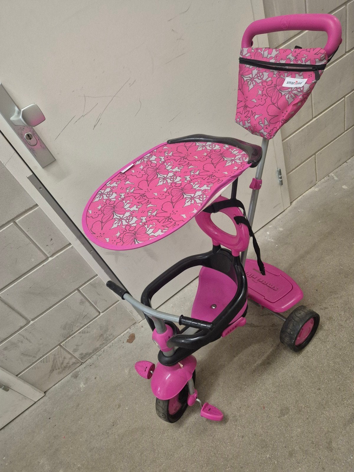 Smart Trike driewieler roze met duwstang en zonnescherm, Ophalen of Verzenden, Gebruikt, Overige typen