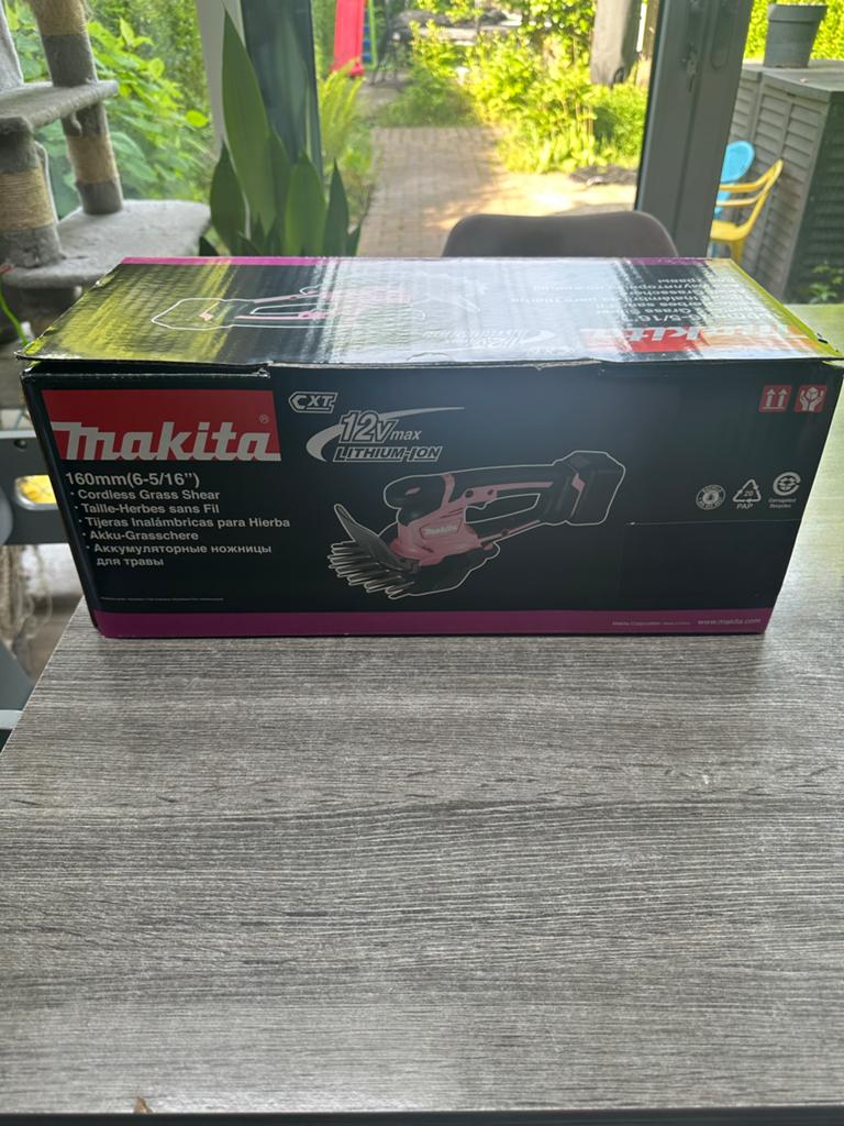 Makita Accu Graskantenschaar 12V - Nieuw in doos, Ophalen of Verzenden, Nieuw, Accu-grasmaaier