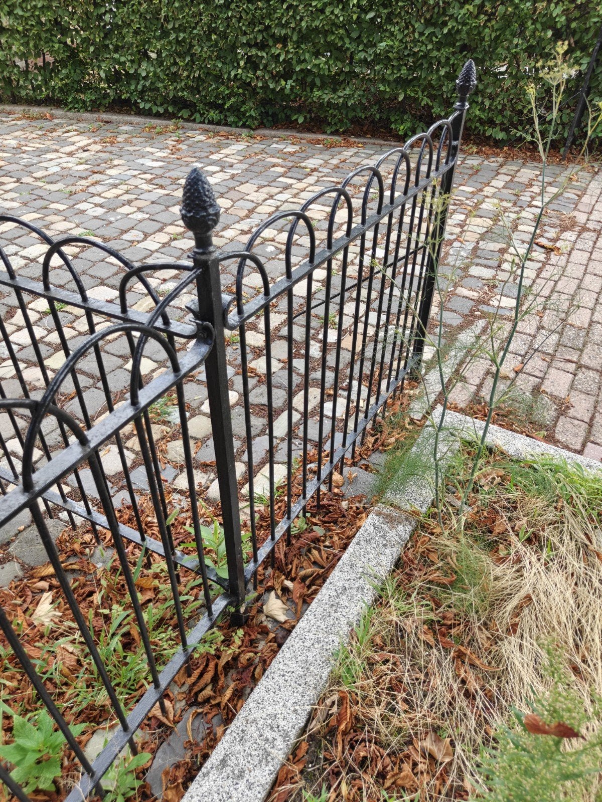 Smeedijzeren sierhekwerk zwart, ca. 15m, incl. deurpaneel, Tuin en Terras, Ophalen, Met poort, Gebruikt, Sierhekwerk