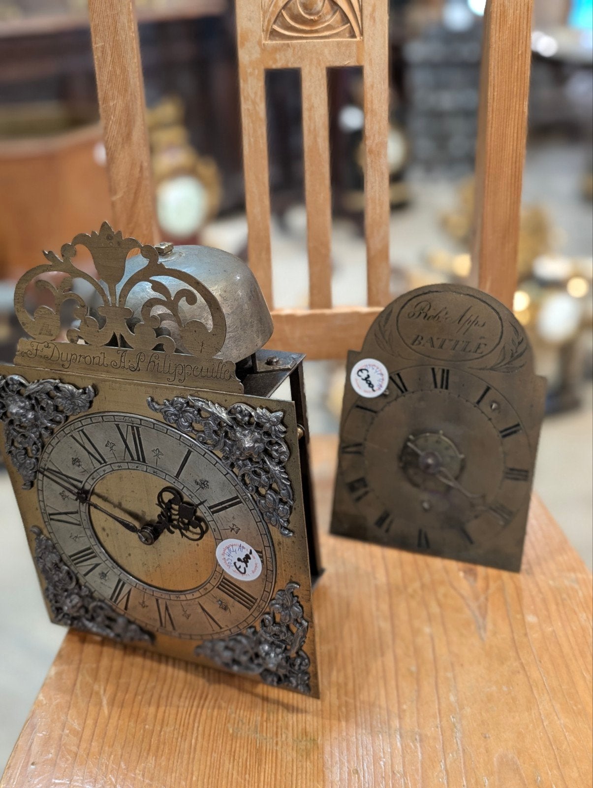 klein antiek Engels  wekker klokje €300., Antiek en Kunst, Ophalen