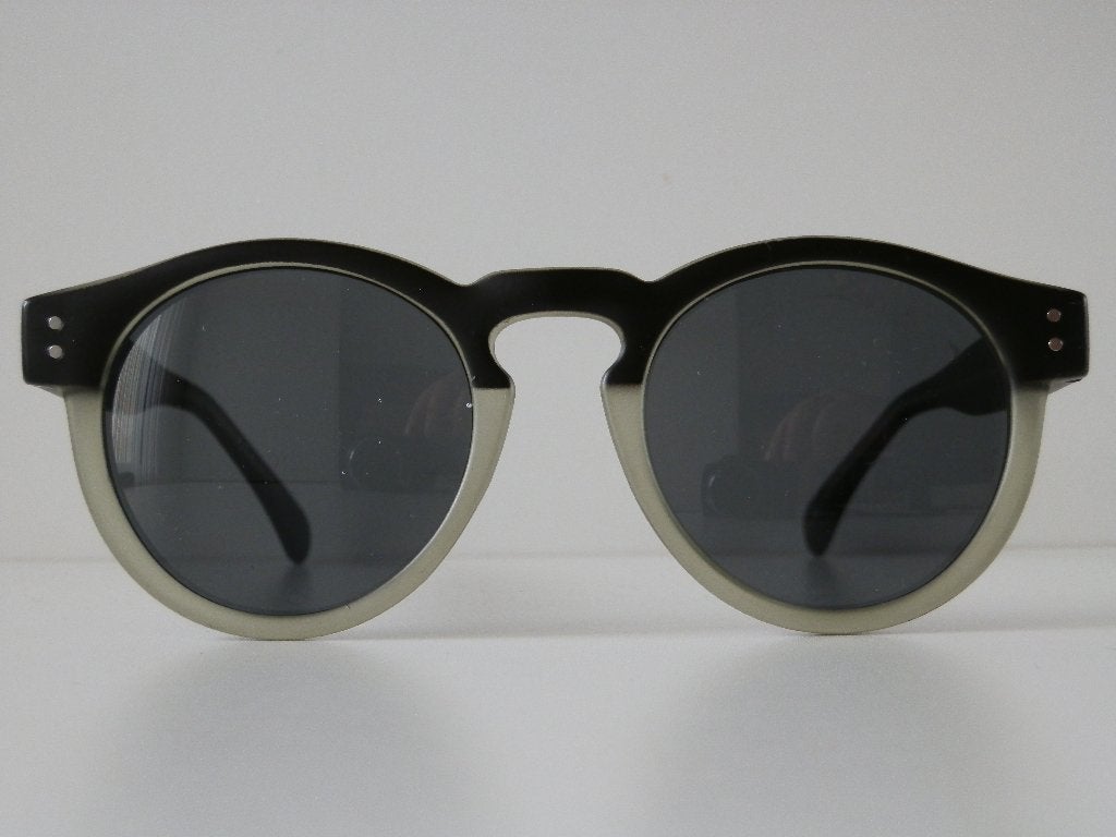 Komodo zonnebril. Unisex., Overige merken, Zonnebril, Overige kleuren, Ophalen of Verzenden