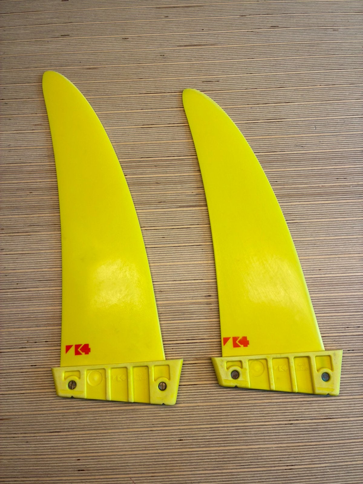 K4 Fang 40 en 36 cm feeridevin in TB, Watersport en Boten, Windsurfen, Ophalen of Verzenden, Gebruikt, Vin