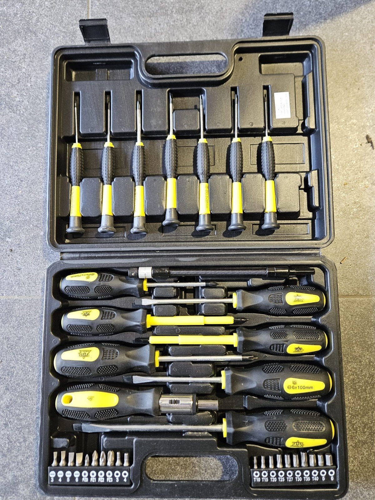 Craft schroevendraaier en bitset, Ophalen