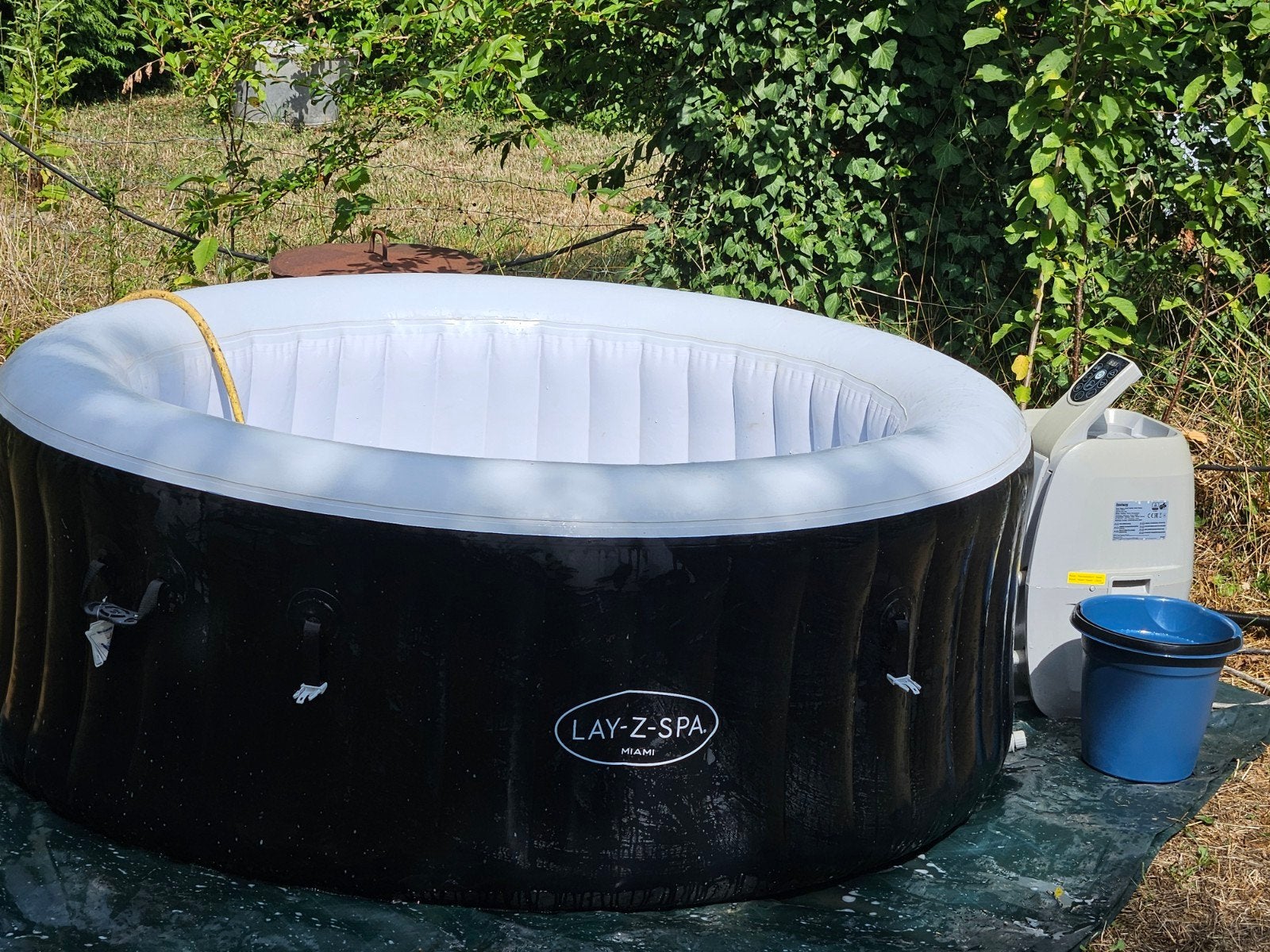 Bestway LAY-Z-SPA Miami AirJet Ø 180 x 66 cm, Ophalen, Gebruikt, Pomp, Opblaasbaar